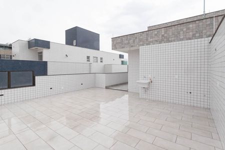 Apartamento à venda com 152m², 3 quartos e 2 vagas Apartamento à venda com 152m², 3 quartos e 2 vagasCobertura