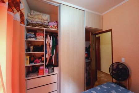 Casa à venda com 330m², 4 quartos e 2 vagas Casa à venda com 330m², 4 quartos e 2 vagasQuarto 2