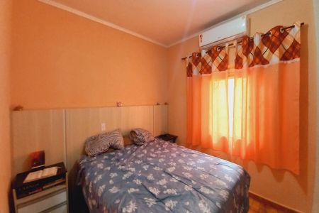 Casa à venda com 330m², 4 quartos e 2 vagas Casa à venda com 330m², 4 quartos e 2 vagasQuarto 2