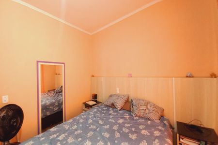 Casa à venda com 330m², 4 quartos e 2 vagas Casa à venda com 330m², 4 quartos e 2 vagasQuarto 2