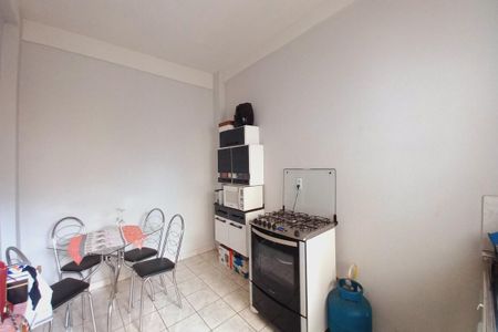 Casa à venda com 330m², 4 quartos e 2 vagas Casa à venda com 330m², 4 quartos e 2 vagasCozinha