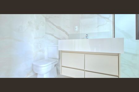 Casa de condomínio à venda com 384m², 4 quartos e 4 vagasBanheiro da Suíte 3