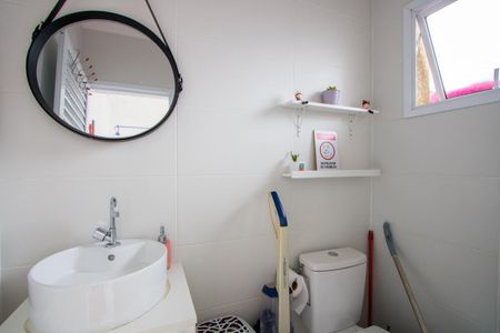 Apartamento à venda com 90m², 2 quartos e 2 vagasBanheiro de serviço