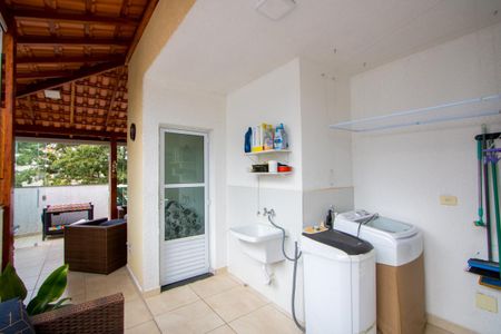 Apartamento à venda com 90m², 2 quartos e 2 vagasÁrea de serviço