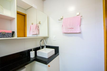 Apartamento à venda com 90m², 2 quartos e 2 vagasBanheiro