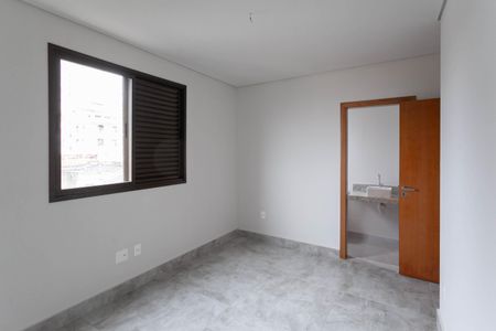 Apartamento à venda com 147m², 3 quartos e 2 vagas Apartamento à venda com 147m², 3 quartos e 2 vagasSuíte