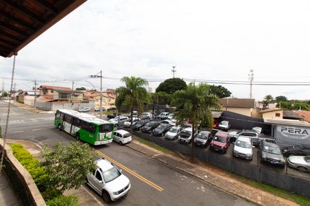 Casa à venda com 450m², 5 quartos e 4 vagas Casa à venda com 450m², 5 quartos e 4 vagasvista Quarto 4