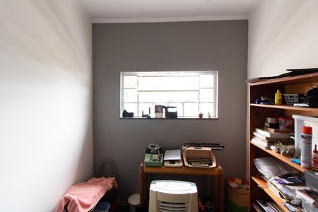 Casa à venda com 450m², 5 quartos e 4 vagas Casa à venda com 450m², 5 quartos e 4 vagasEscritório