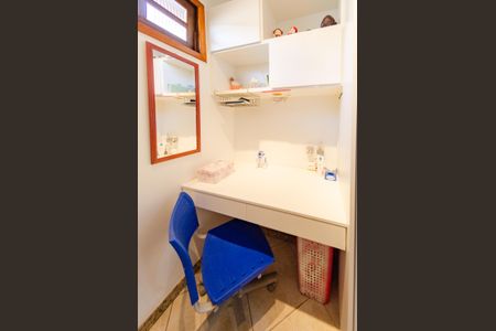 Casa à venda com 497m², 4 quartos e 6 vagasCloset 1 suíte 2