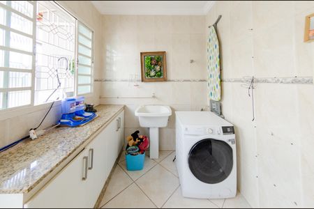 Casa à venda com 497m², 4 quartos e 6 vagasÁrea de serviço