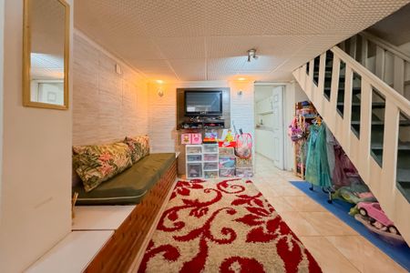 Casa à venda com 350m², 3 quartos e 2 vagas Casa à venda com 350m², 3 quartos e 2 vagasEdícula