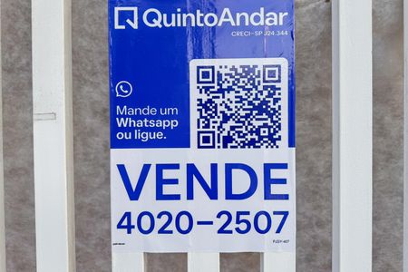 Casa à venda com 350m², 3 quartos e 2 vagas Casa à venda com 350m², 3 quartos e 2 vagasPlaquinha