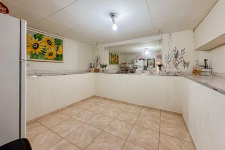 Casa à venda com 350m², 3 quartos e 2 vagas Casa à venda com 350m², 3 quartos e 2 vagasEdícula