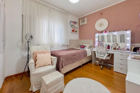 Casa à venda com 350m², 3 quartos e 2 vagas Casa à venda com 350m², 3 quartos e 2 vagasQuarto 2