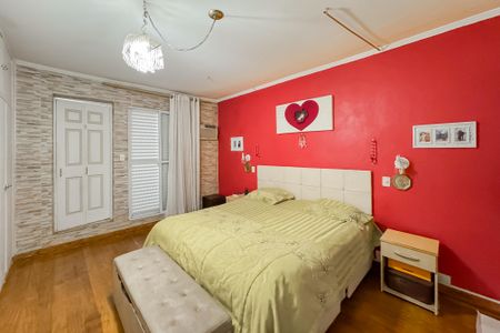 Casa à venda com 350m², 3 quartos e 2 vagas Casa à venda com 350m², 3 quartos e 2 vagasSuíte - Cortinas