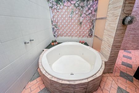 Casa à venda com 350m², 3 quartos e 2 vagas Casa à venda com 350m², 3 quartos e 2 vagasEdícula