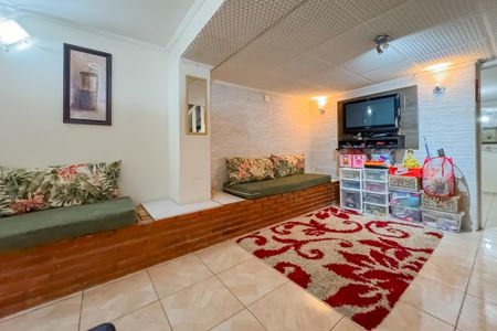 Casa à venda com 350m², 3 quartos e 2 vagas Casa à venda com 350m², 3 quartos e 2 vagasEdícula