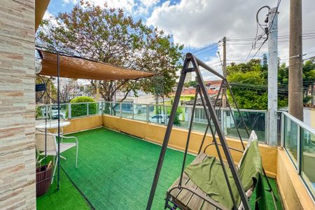 Casa à venda com 350m², 3 quartos e 2 vagas Casa à venda com 350m², 3 quartos e 2 vagasVaranda da Suíte