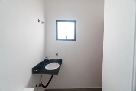 Casa à venda com 125m², 3 quartos e 2 vagasBanheiro da Suíte 2