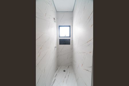 Casa à venda com 125m², 3 quartos e 2 vagasBanheiro da Suíte 1 Detalhe