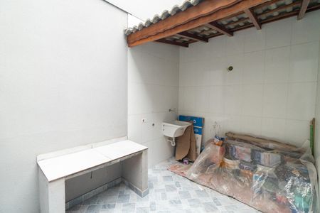 Casa à venda com 125m², 3 quartos e 2 vagasLavanderia