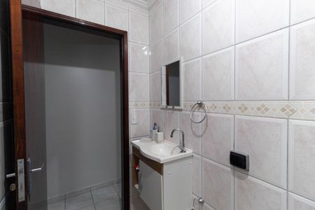 Casa à venda com 150m², 3 quartos e 2 vagasBanheiro 2