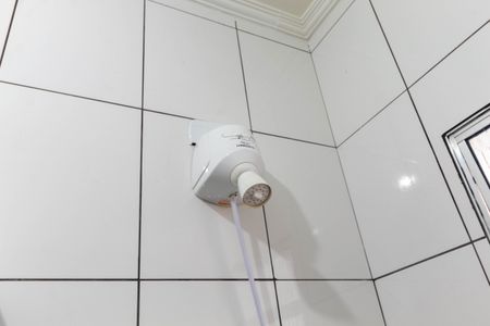 Casa à venda com 150m², 3 quartos e 2 vagasBanheiro - Chuveiro