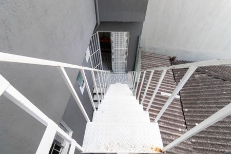 Casa à venda com 150m², 3 quartos e 2 vagasEscada