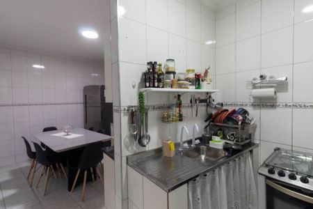 Casa à venda com 150m², 3 quartos e 2 vagasCozinha