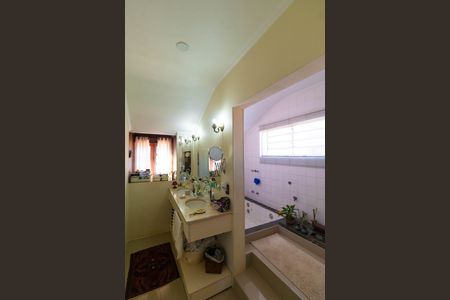 Casa à venda com 250m², 3 quartos e 3 vagas Casa à venda com 250m², 3 quartos e 3 vagasBanheiro da Suíte