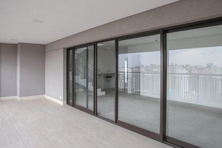 Apartamento à venda com 312m², 3 quartos e 4 vagasVaranda da Sala