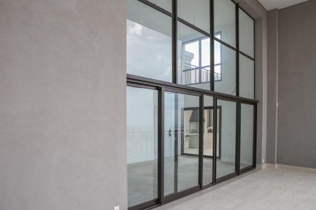Apartamento à venda com 312m², 3 quartos e 4 vagasVaranda da Sala
