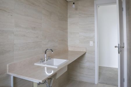 Apartamento à venda com 312m², 3 quartos e 4 vagasBanheiro da Suíte