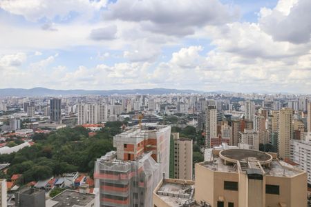 Apartamento à venda com 312m², 3 quartos e 4 vagasVista da Suíte 2