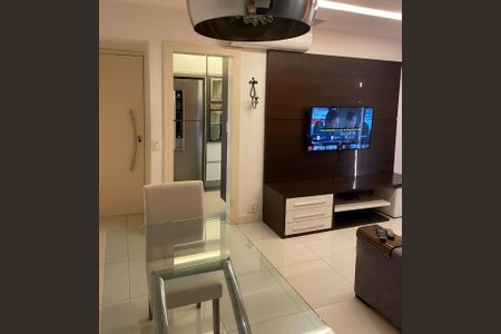 Apartamento à venda com 78m², 2 quartos e 1 vagaSala