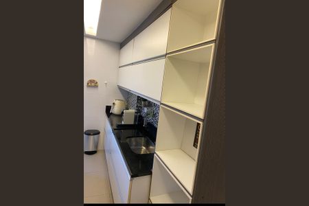 Apartamento à venda com 78m², 2 quartos e 1 vagaCozinha