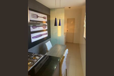 Apartamento à venda com 78m², 2 quartos e 1 vagaCozinha