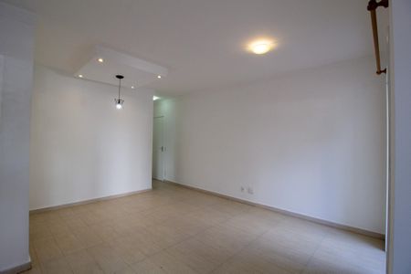 Apartamento para alugar com 68m², 2 quartos e 1 vagaSala
