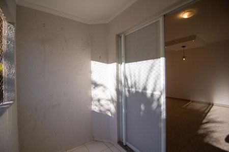 Apartamento para alugar com 68m², 2 quartos e 1 vaga Apartamento para alugar com 68m², 2 quartos e 1 vagaVaranda