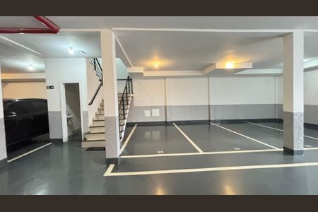 Apartamento à venda com 100m², 2 quartos e 1 vaga Apartamento à venda com 100m², 2 quartos e 1 vagaGaragem