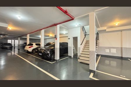 Apartamento à venda com 100m², 2 quartos e 1 vaga Apartamento à venda com 100m², 2 quartos e 1 vagaGaragem