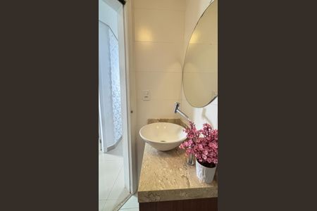 Apartamento à venda com 100m², 2 quartos e 1 vaga Apartamento à venda com 100m², 2 quartos e 1 vagaBanheiro