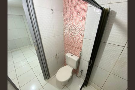 Casa para alugar com 100m², 1 quarto e 1 vaga Casa para alugar com 100m², 1 quarto e 1 vagaBanheiro