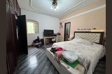 Casa à venda com 528m², 5 quartos e 5 vagasSuíte 1