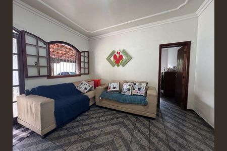 Casa à venda com 528m², 5 quartos e 5 vagasSala de TV