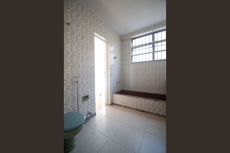 Apartamento à venda com 241m², 4 quartos e 1 vagaBanheiro da suíte