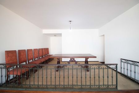 Apartamento à venda com 241m², 4 quartos e 1 vagaSala