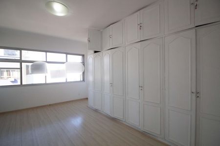 Apartamento à venda com 241m², 4 quartos e 1 vagaSuíte