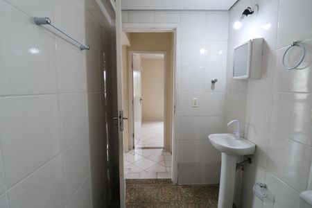 Apartamento para alugar com 60m², 2 quartos e 1 vaga Apartamento para alugar com 60m², 2 quartos e 1 vagaBanheiro Social