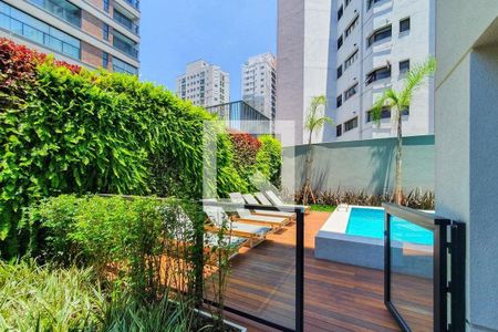 Studio à venda com 25m², 1 quarto e sem vagaÁrea comum - Piscina